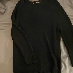 Athleta v-neck sweater